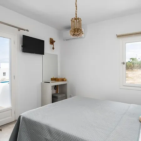 Hebe Parian Living - By Iris *