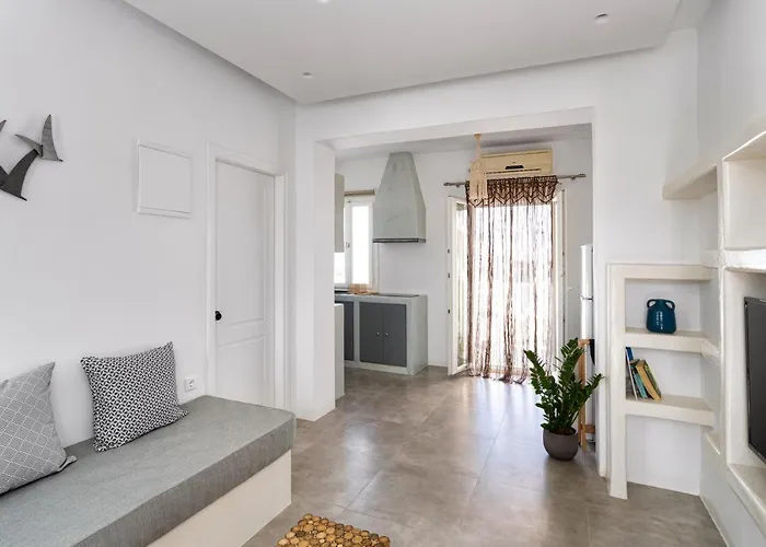 Hebe Parian Living - By Iris * Naousa (Paros)