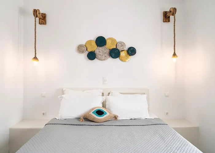 Hebe Parian Living - By Iris * Naousa (Paros)