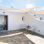 Apartment Hebe Parian Living - By Iris Naousa (Paros)