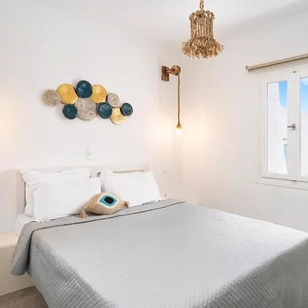 Hebe Parian Living - By Iris