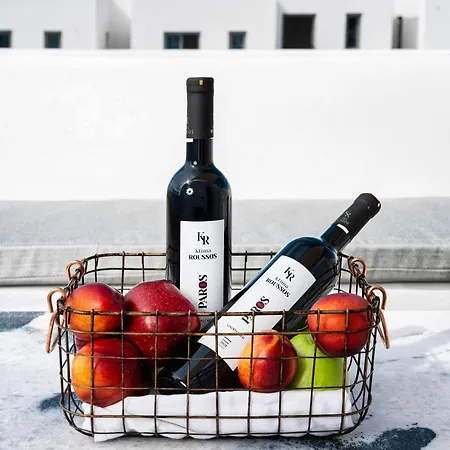 Hebe Parian Living - By Iris