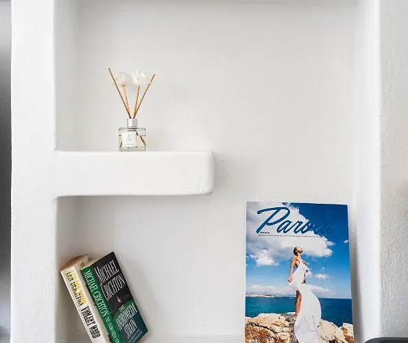 Hebe Parian Living - By Iris