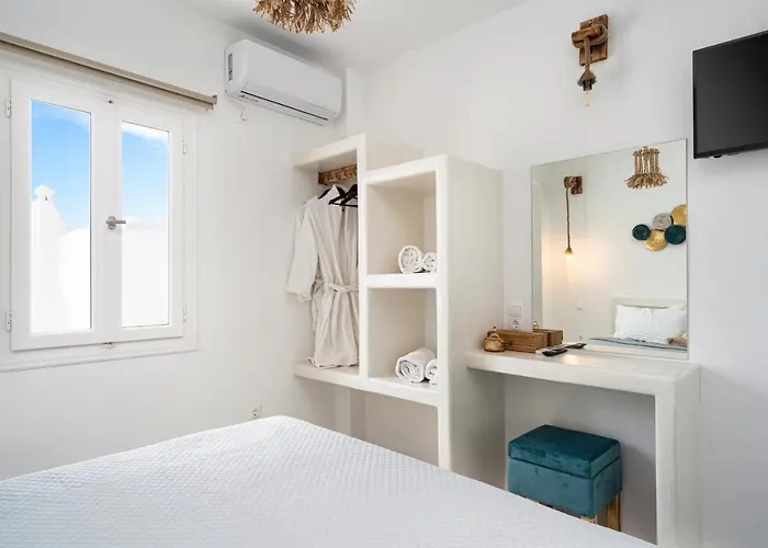 Hebe Parian Living - By Iris